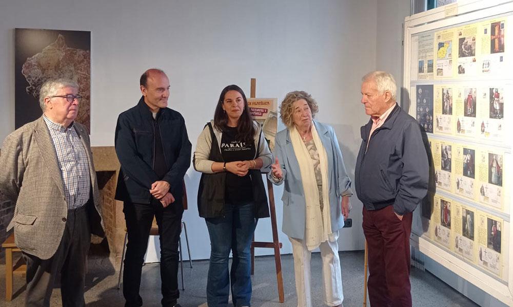 Ir a Imagen Alrededor de 500 sellos inmortalizan a los Reyes de Asturias y el arte prerrománico en el Centro del Prerrománico Asturiano