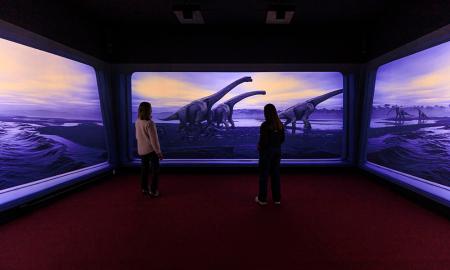 Imagen Radiografías jurásicas y Misión Dinotiempo, la nueva experiencia inmersiva, esta Semana Santa en el MUJA